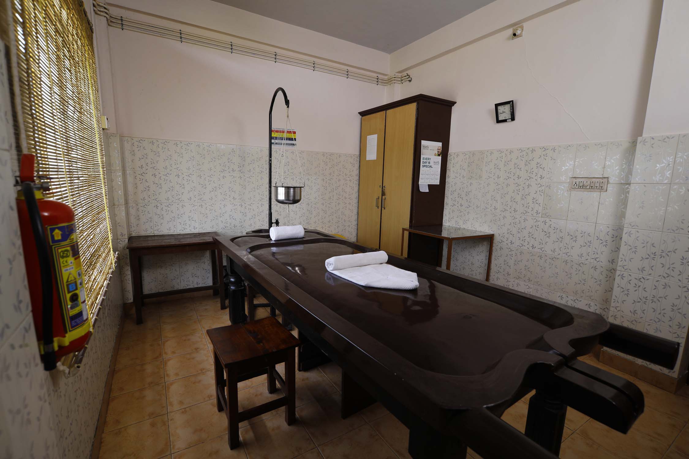 2-Matha Moongode - Treatment Room